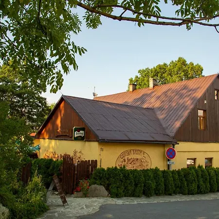 Gutská Bašta Gasthof 3*