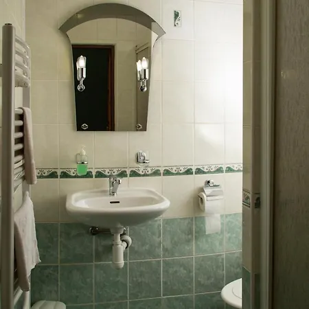 Gutská Bašta Gasthof Trinec